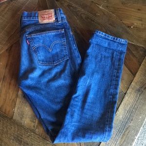 Sz 26 Levi 501s